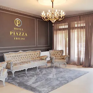 Отель Piazza ***